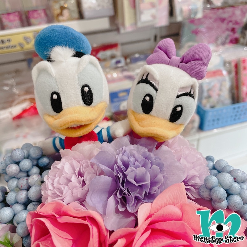 唐老鴨黛絲公仔新娘花球