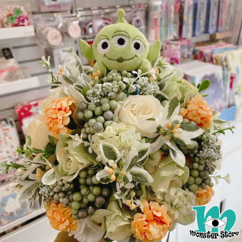 三眼仔公仔新娘花球