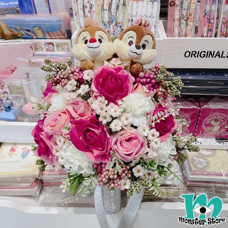 鋼牙大鼻公仔新娘花球