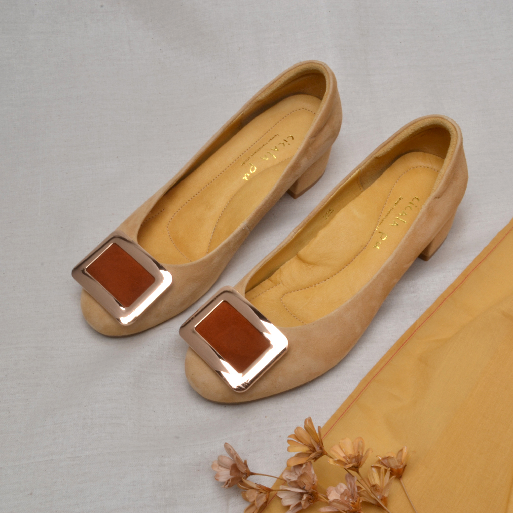 7411-1  麥芽糖 金釦 低跟鞋