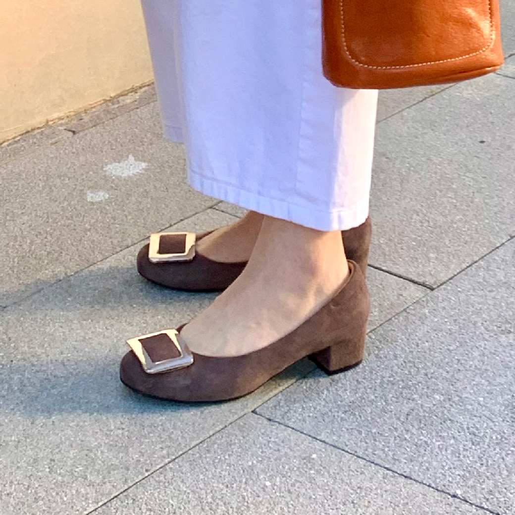 7411-1  栗子 銀釦 低跟鞋