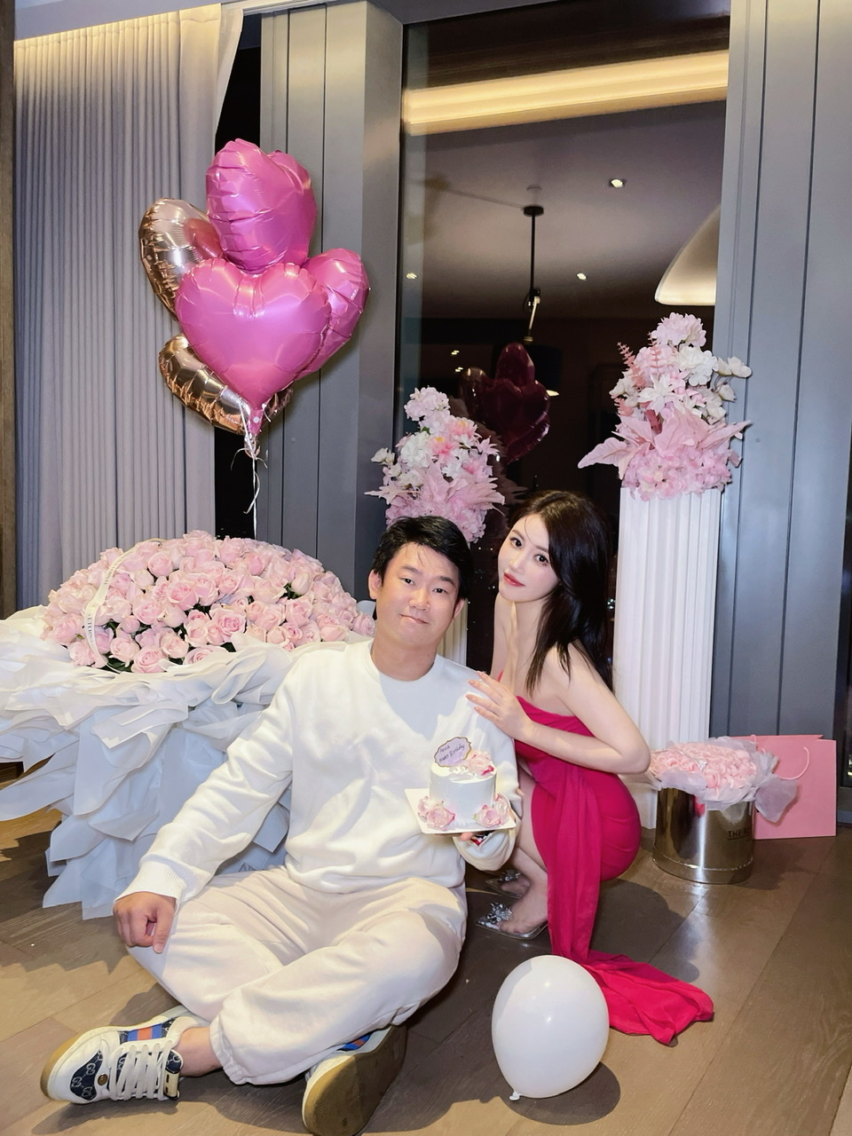 ㊗️：優雅美麗的BOSS盈迦🎈🥳 每天有每天的快樂🎊✨ 而今天是生日快樂🎂🥂