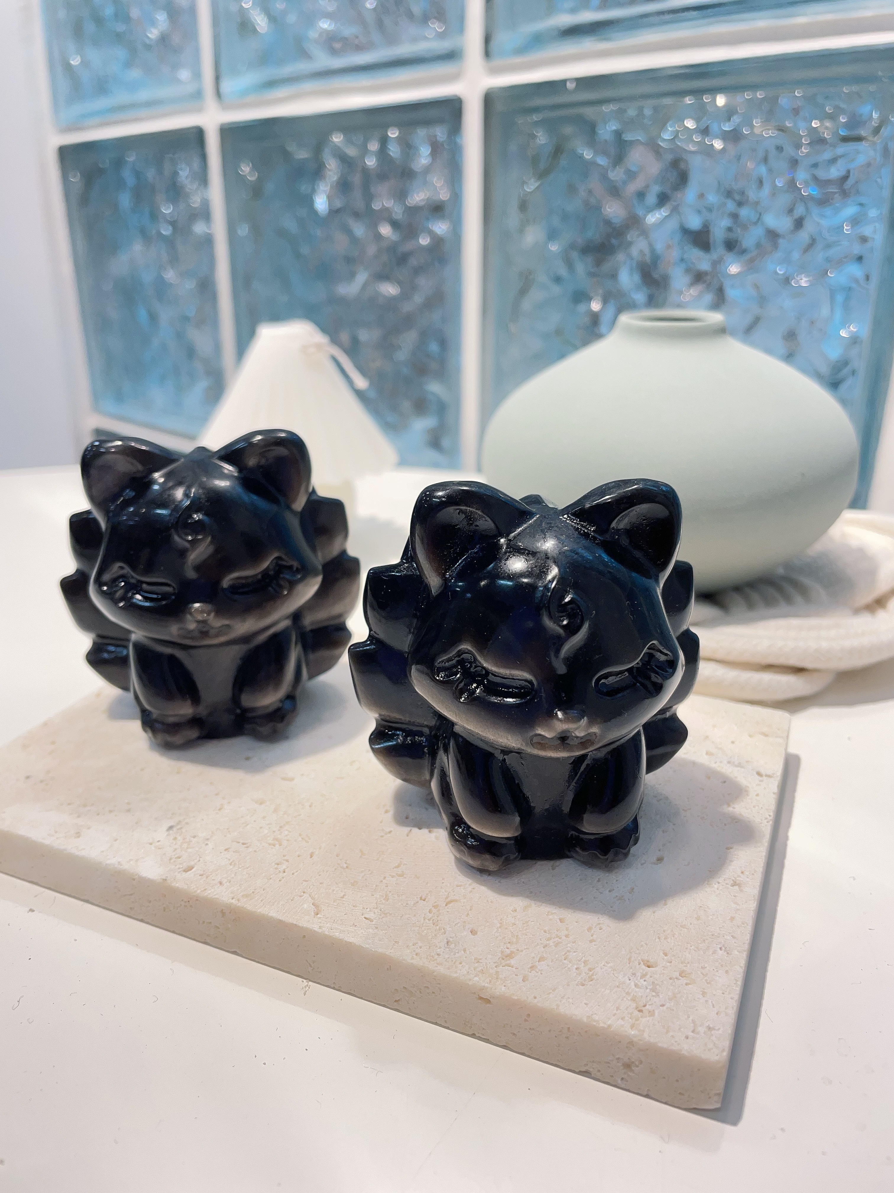 銀曜石大九尾狐擺件