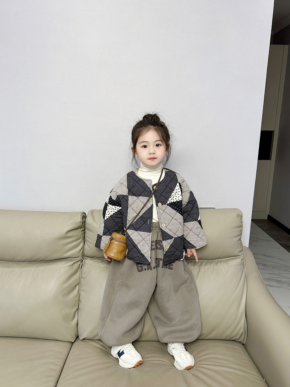 R60BK_A12_C: 日系拼布棉外套(pre-order)