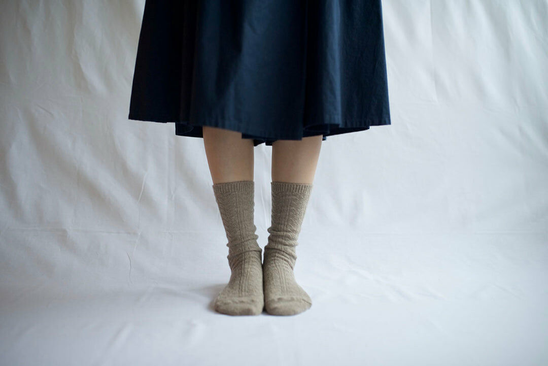 NISHIGUCHI KUTSUSHITA 羊駝羊毛襪
