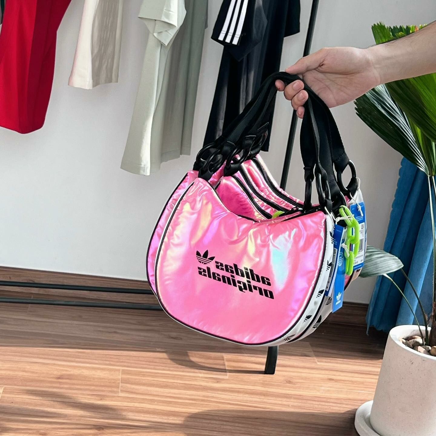 Adidas Originals Metamoto Mini Shoulder Bag Y2K 霓虹 炫彩 印花 壓紋 腋下包 雲朵包 II3386