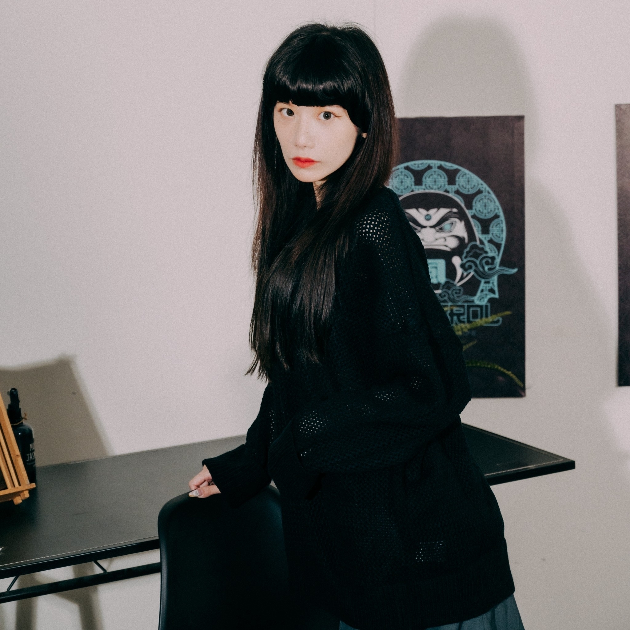 XCTRL 編織洞洞落肩長袖毛衣-黑