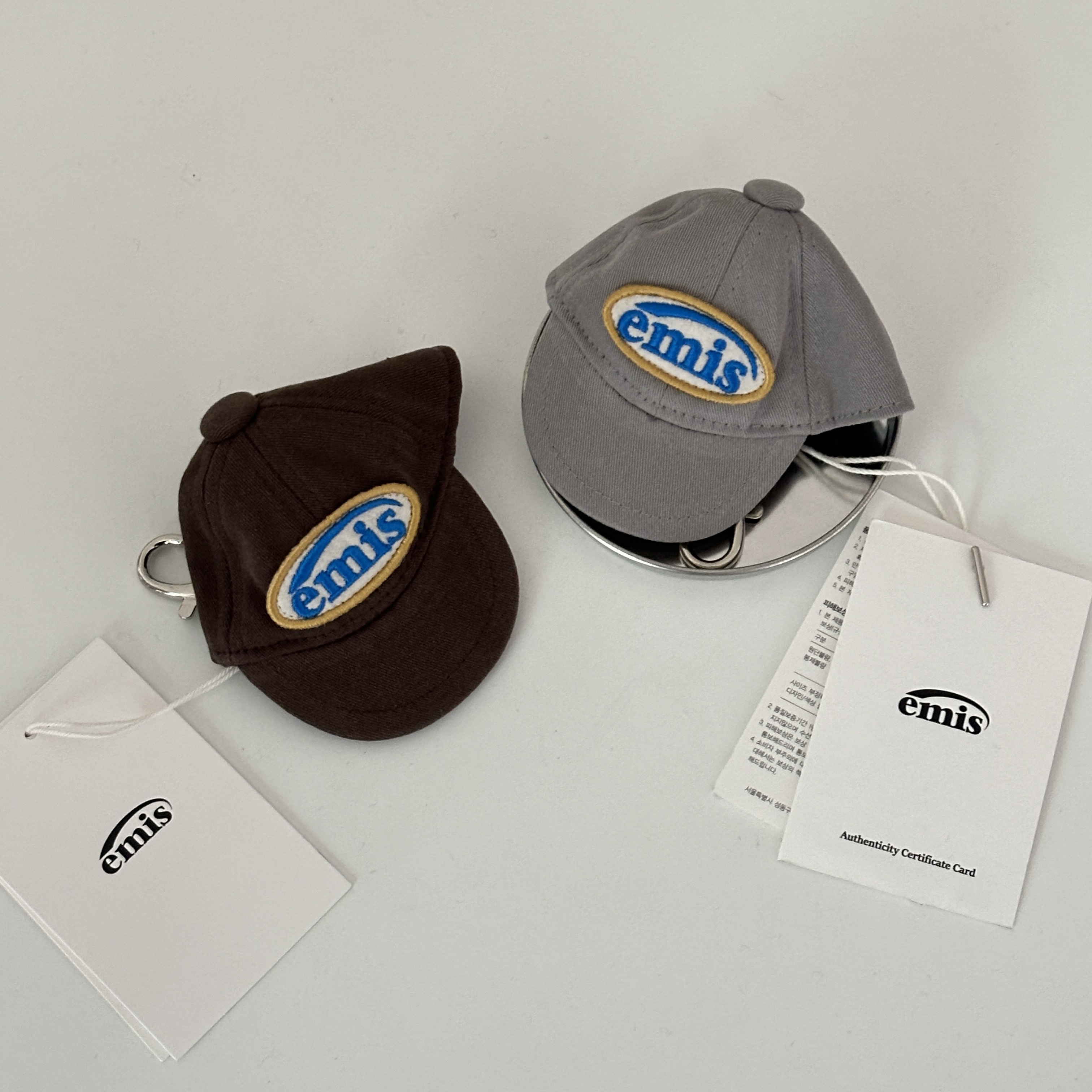 #現貨供應 EMIS WAPPEN BALL CAP KEYRING 鑰匙圈 吊飾