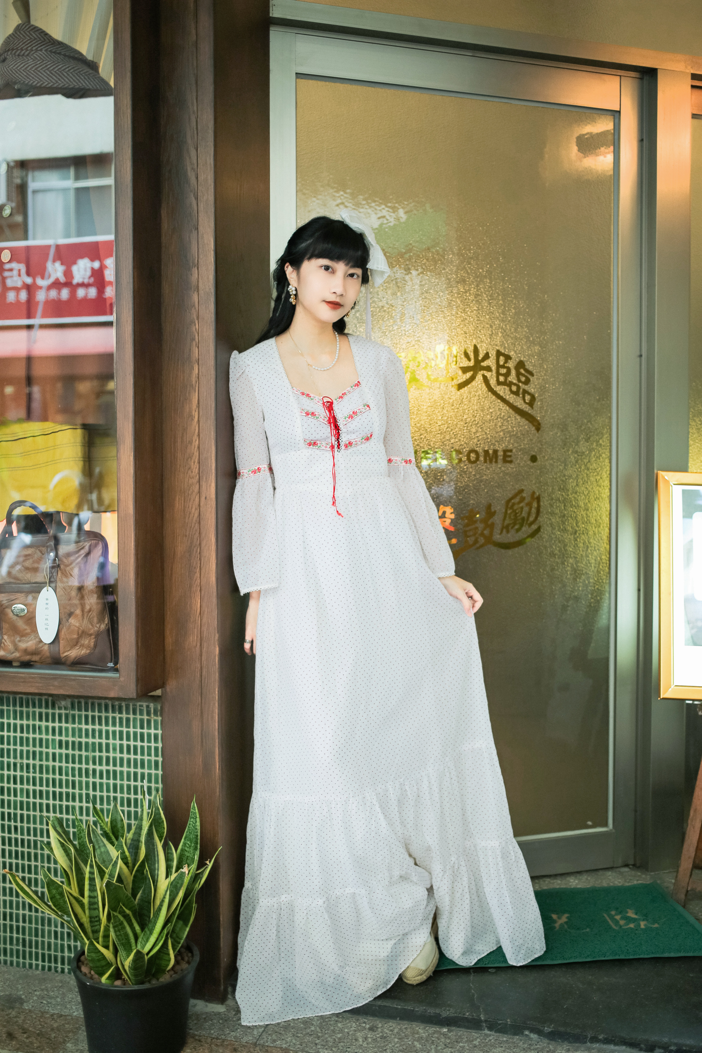 Vintage Dress / 古著歐風紅點刺繡緞帶洋裝