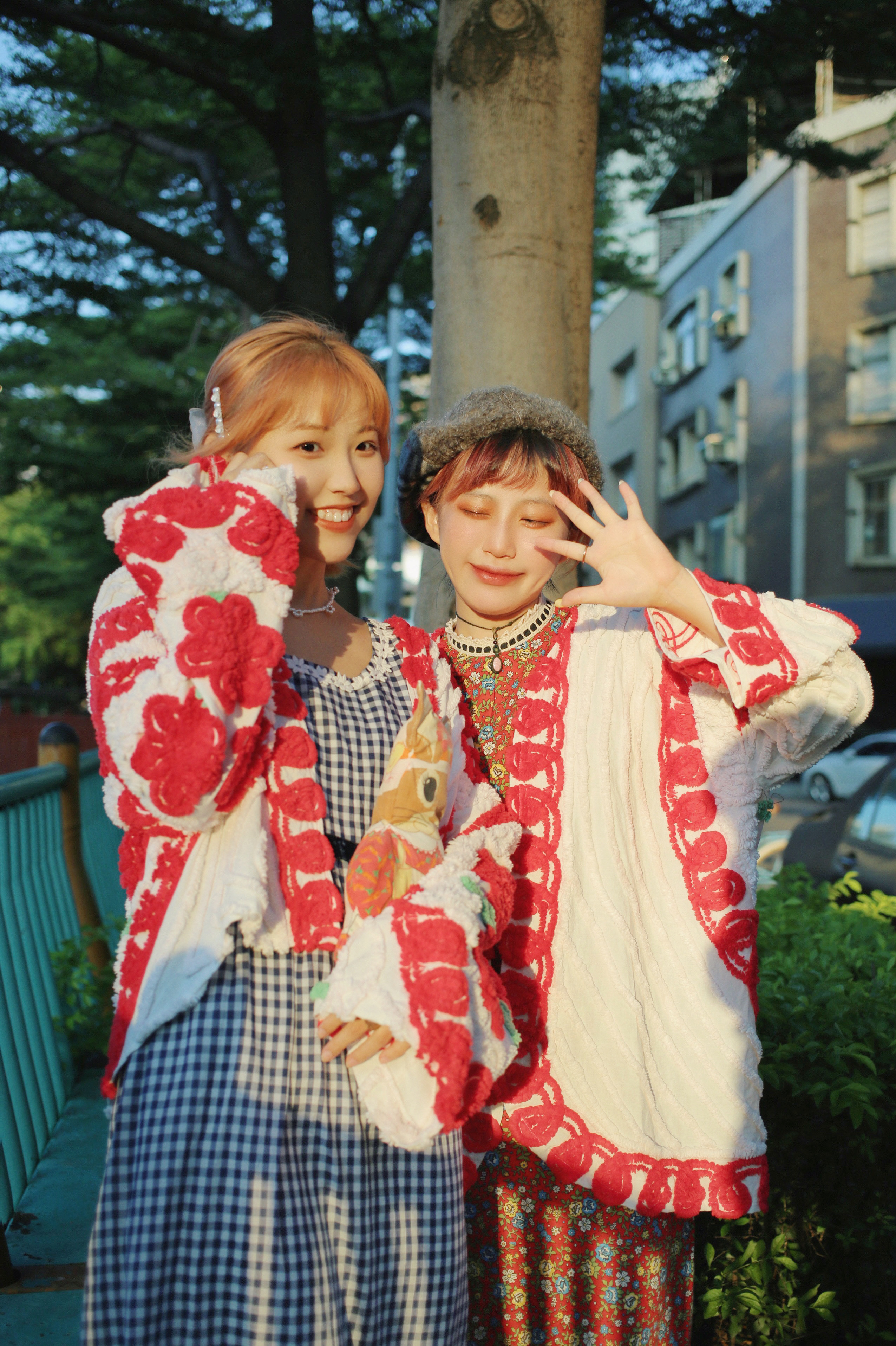 Vintage Jacket / 古著毛毛線條斗篷外套