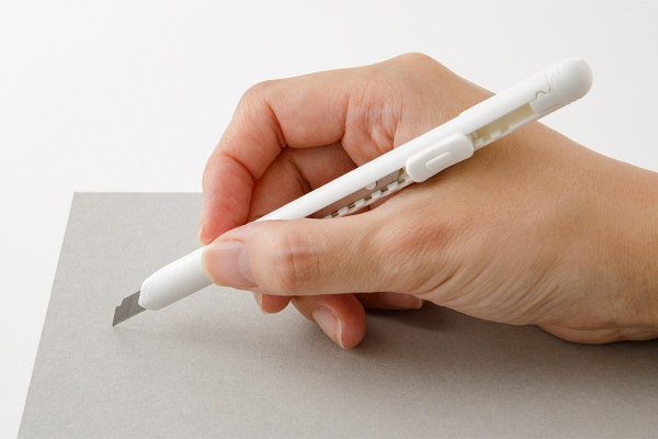 像筆一樣好握的 MIDORI 美工刀 / 筆刀：2018 GOOD DESIGN獎