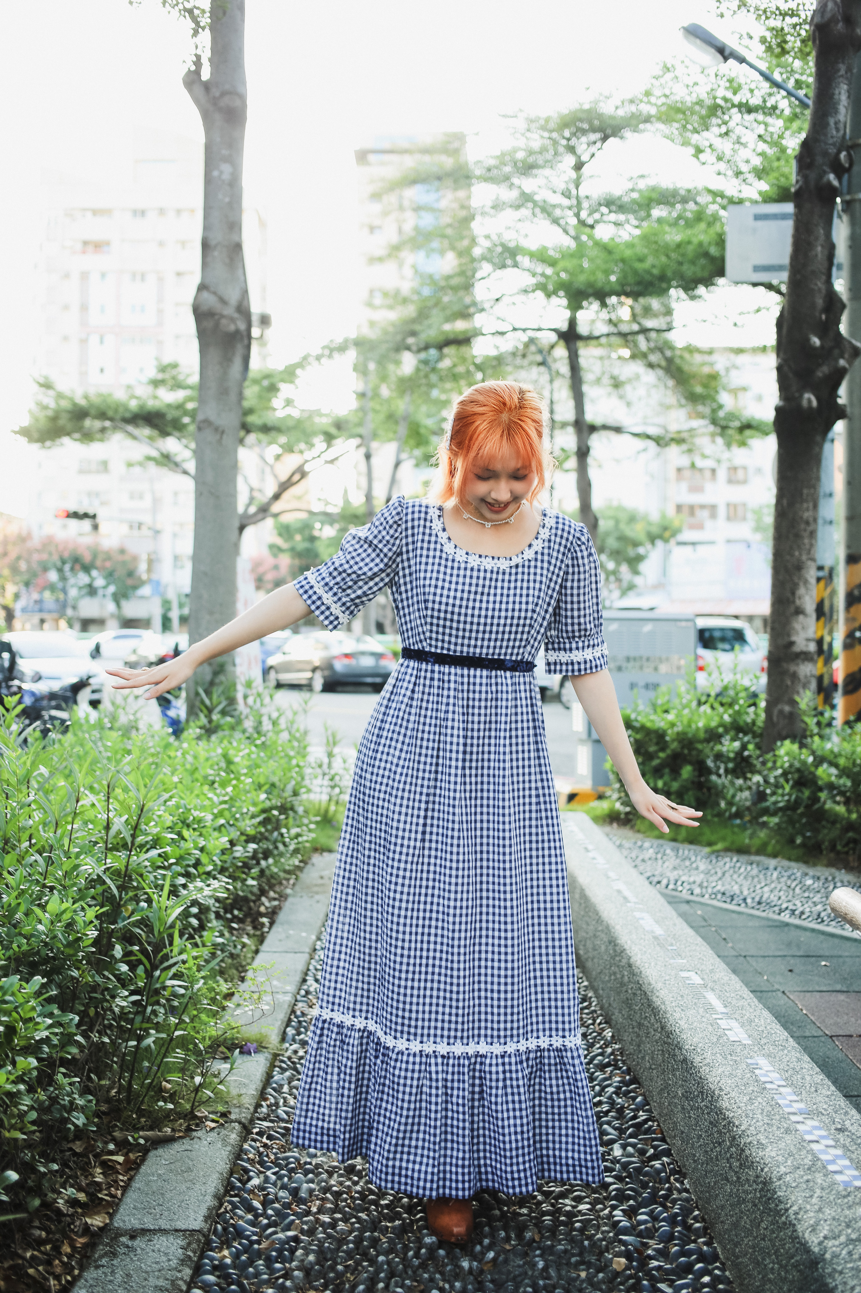 Vintage Dress /古著貼花圓領深藍格紋洋裝