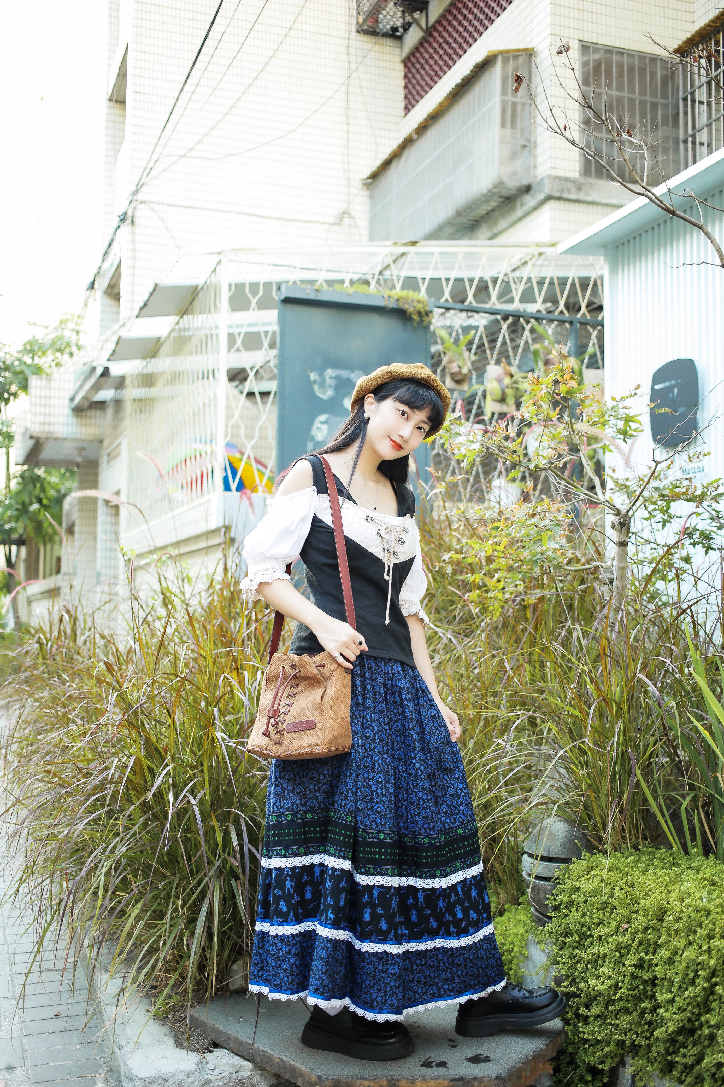 Vintage Top /古著露肩提洛爾上衣