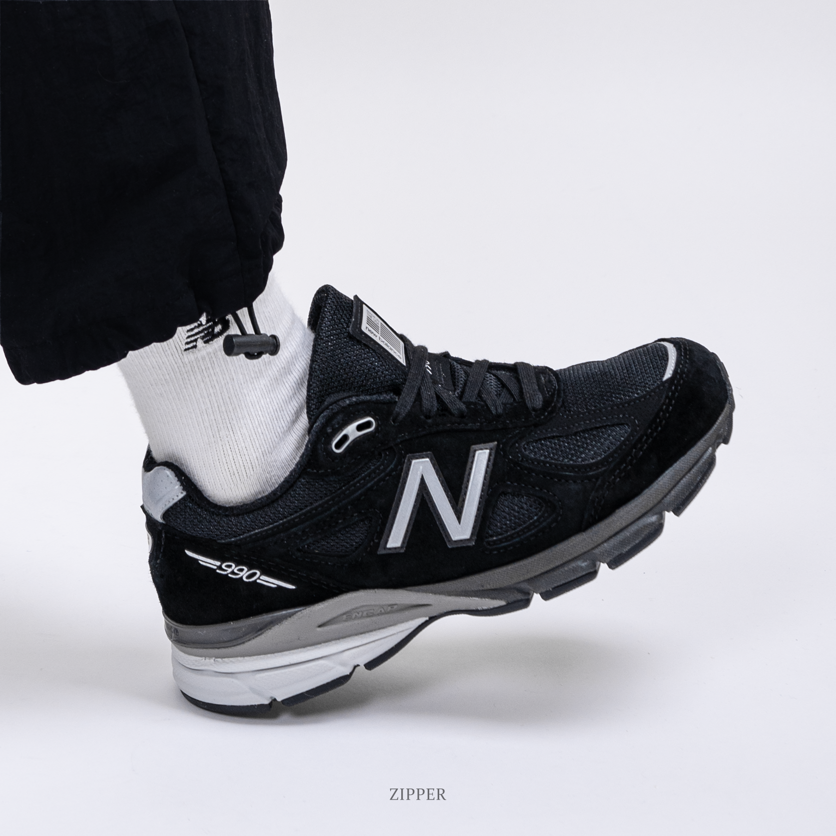 【美品】New Balance 990 V4 U990BL4 国内3月1日発売予定】 ニューバランス 990V4 ブラック/シルバー