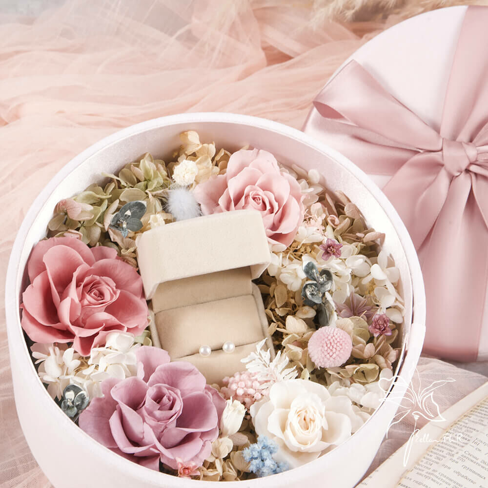 【一見傾心】珍珠耳環永生玫瑰禮盒