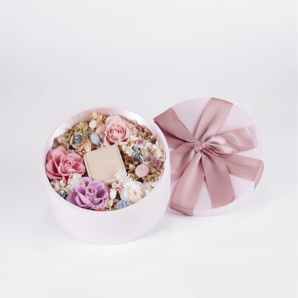 【一見傾心】珍珠耳環永生玫瑰禮盒