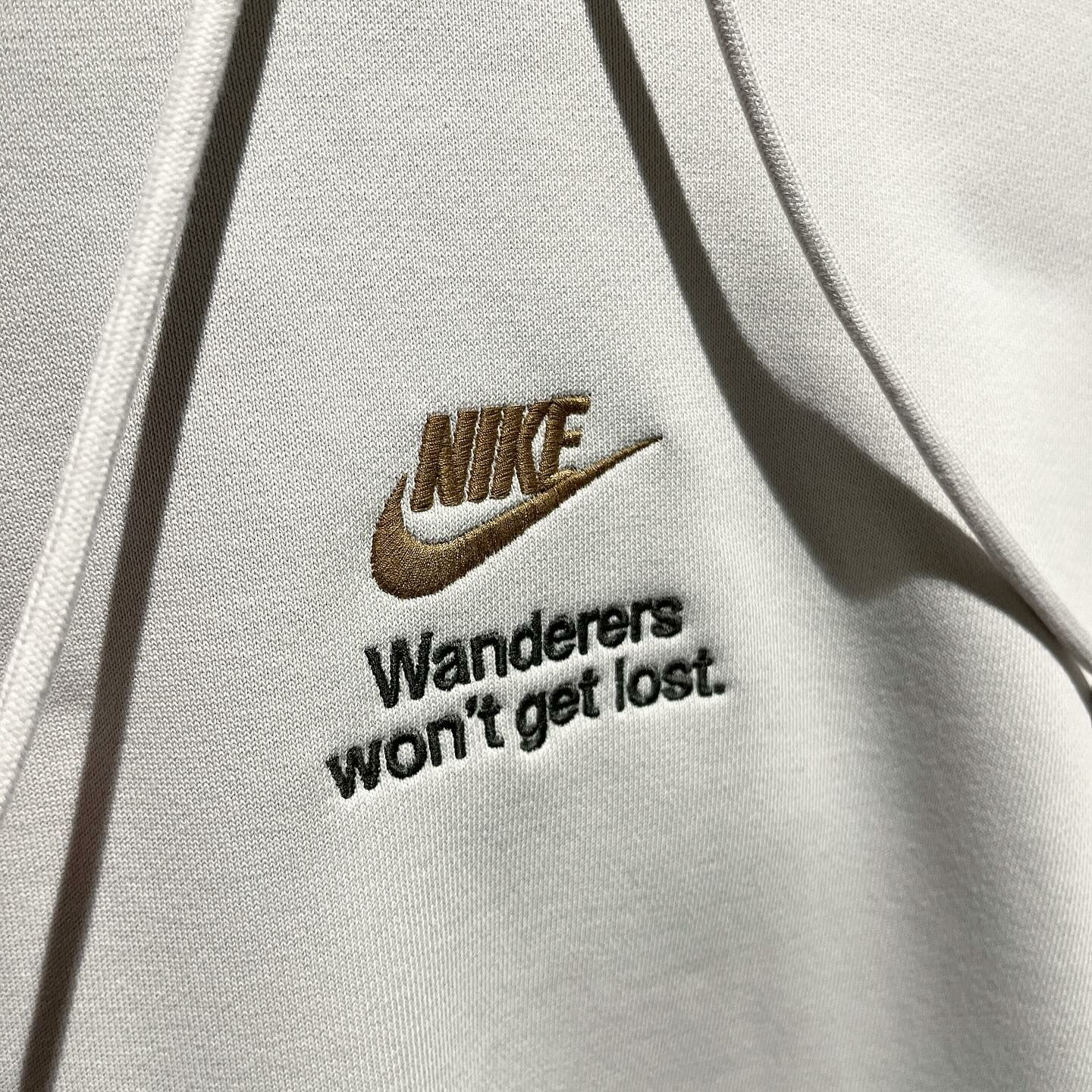 ☑️ Nike Outdoor Hoodie 寬版帽T 米灰