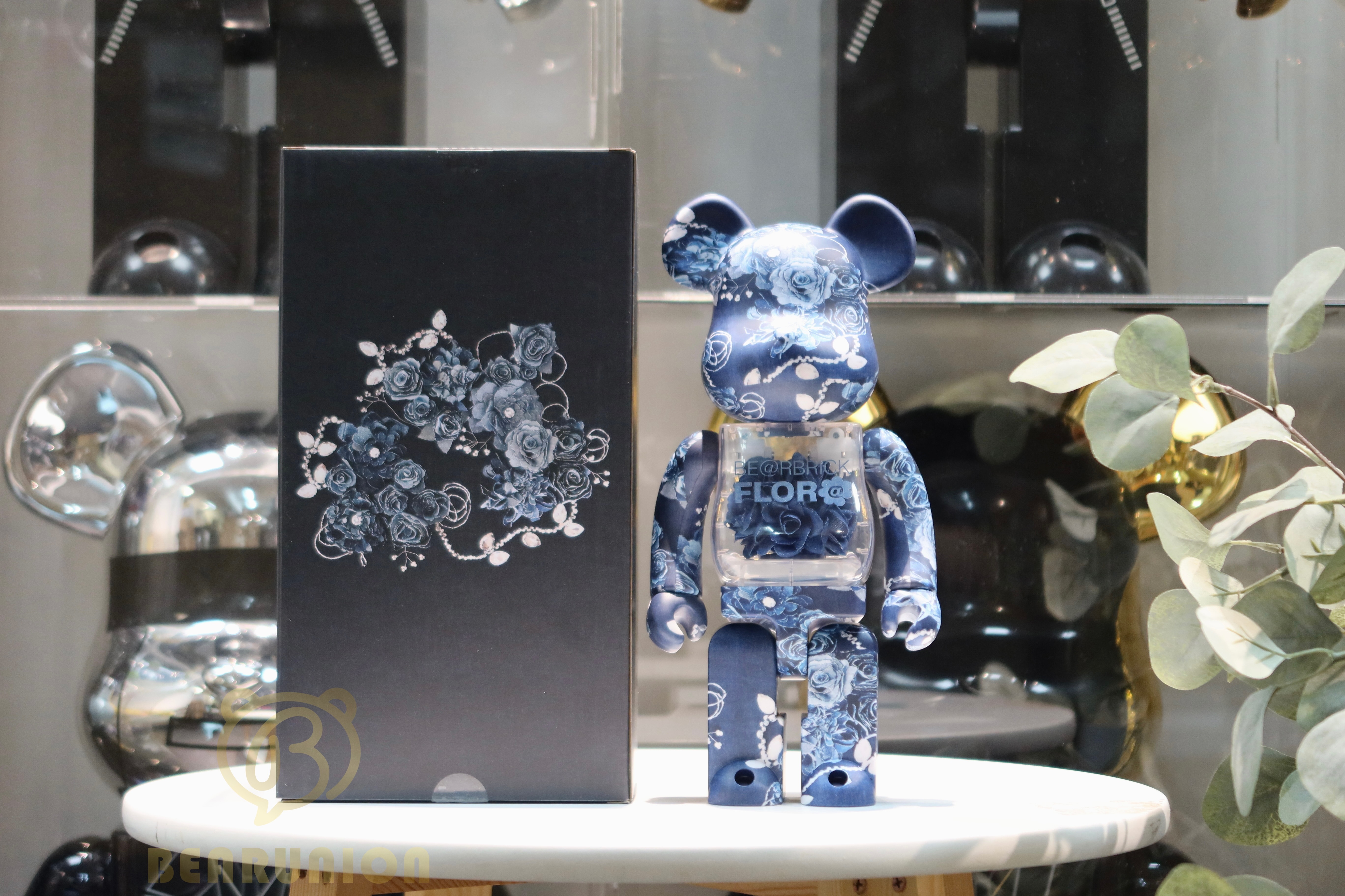 🥇現貨🥇Bearbrick 400% FLOR@ DENIM