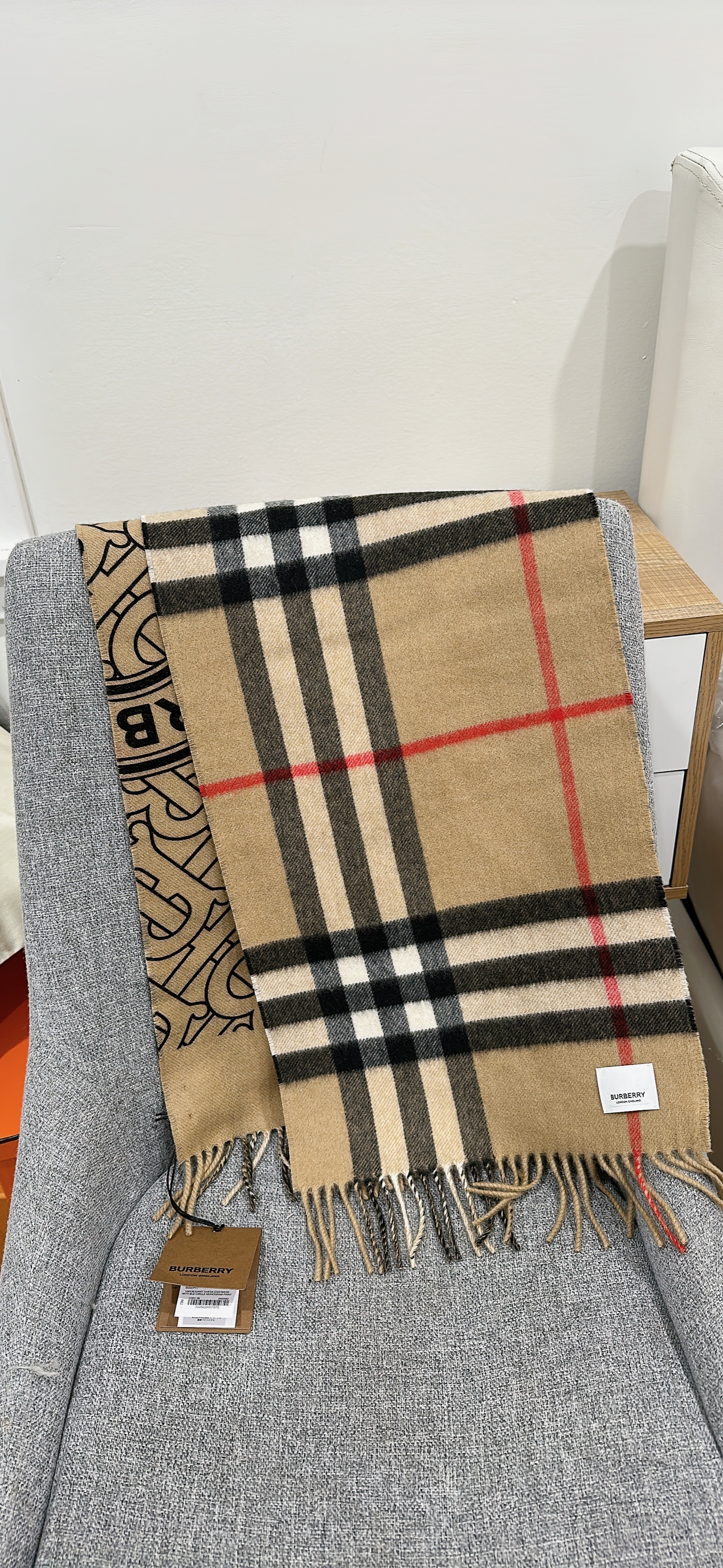 Burberry scarf 168x30