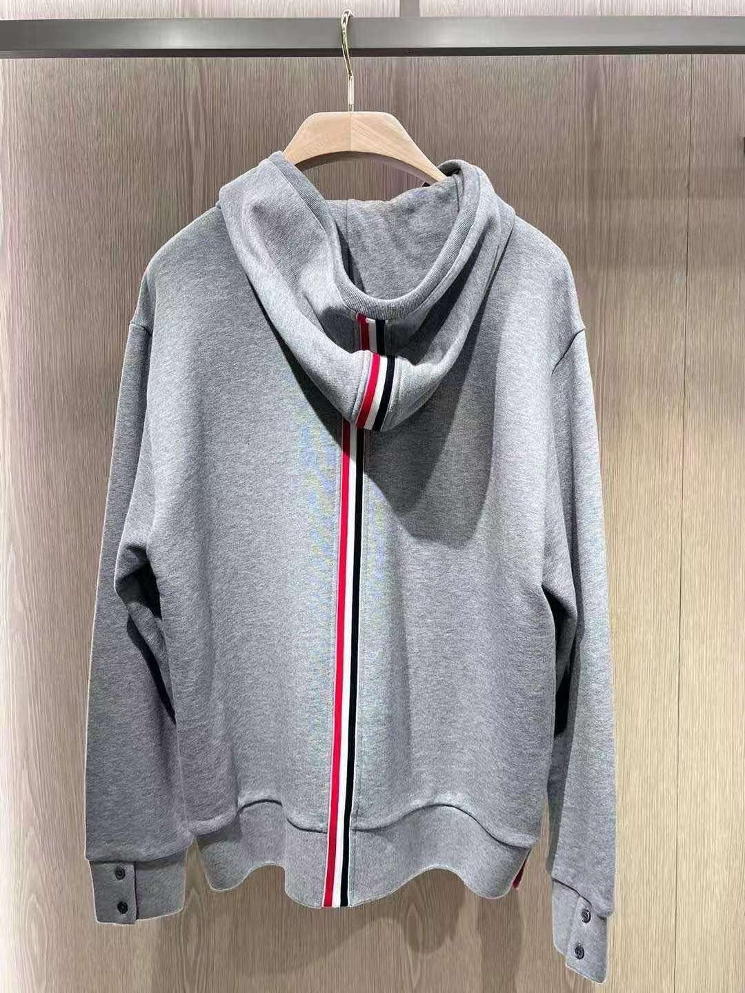 Thom Browne 後背條紋 拉鏈外套 男女均可  -M