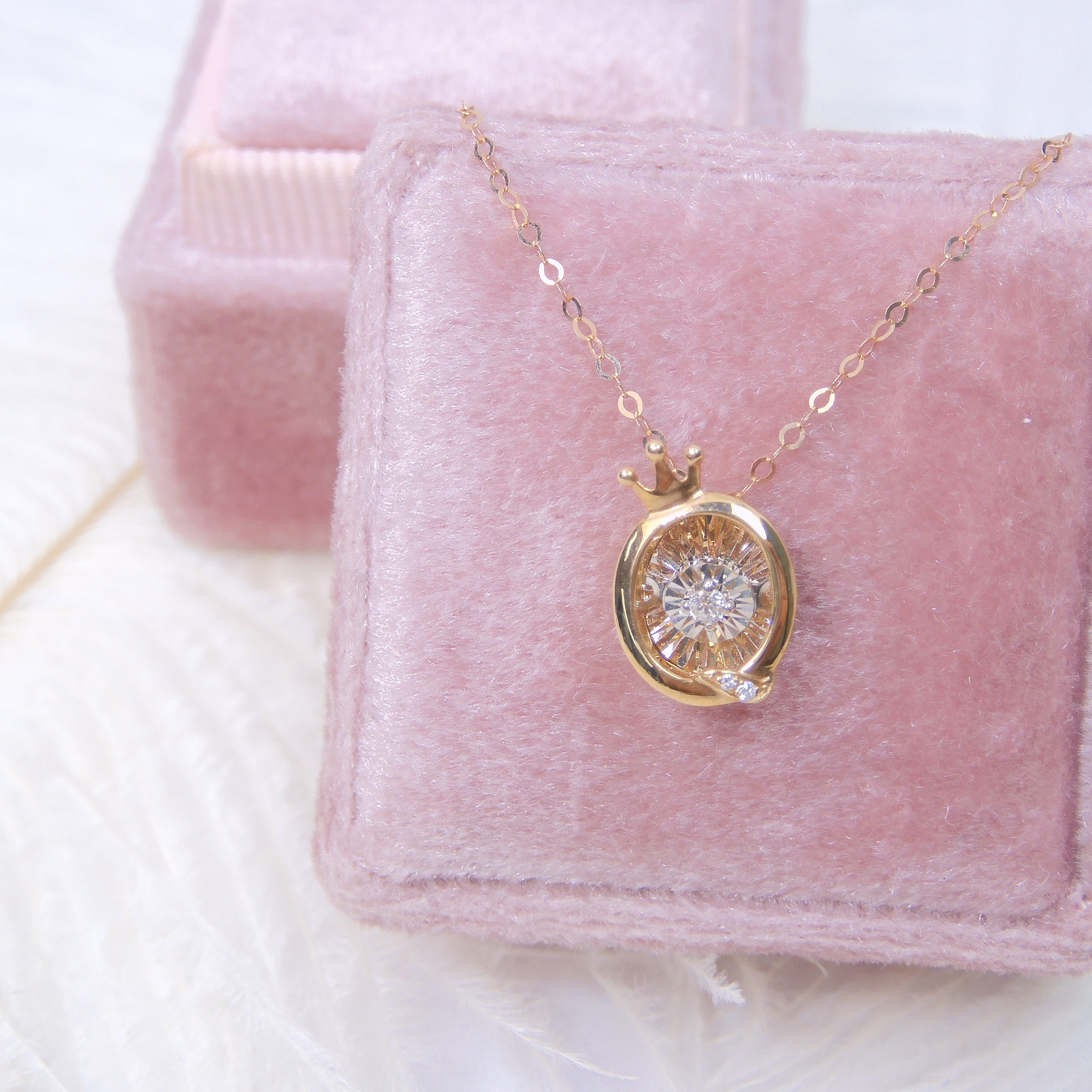 18K金 0.024ct Dancing Stone 皇冠鑽石項鍊