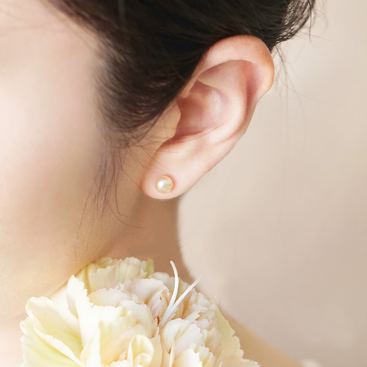 多彩珍珠 · 珊瑚粉 – 耳環