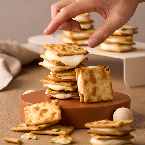 B15菓然雙喜禮盒 [堅果塔5入+土鳳梨酥5入+牛軋餅1盒]