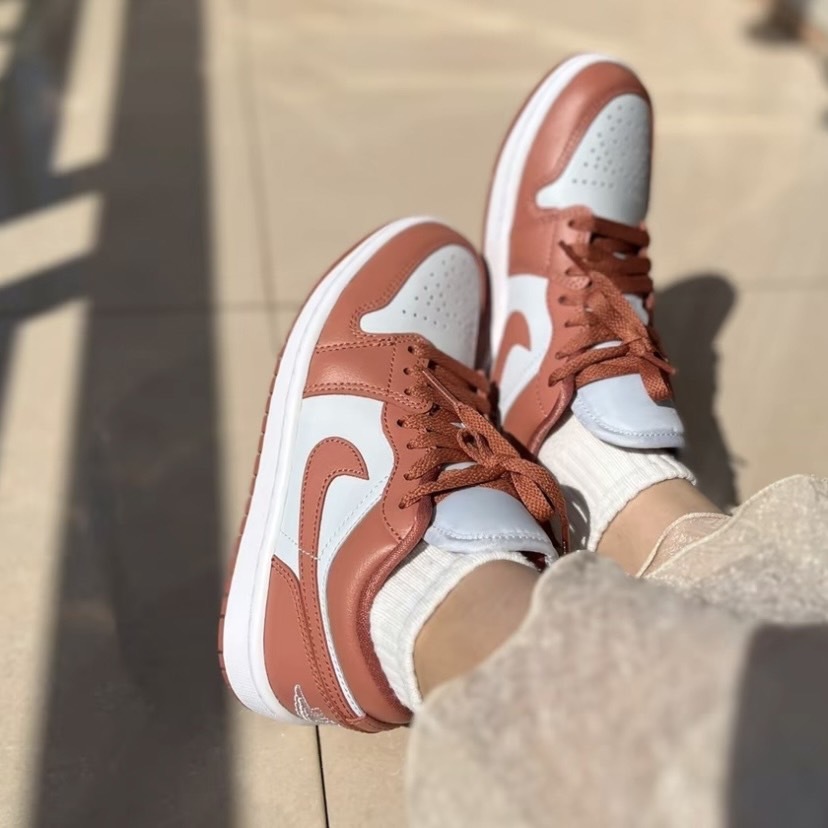 NIKE JORDAN1 LOW 橘紅（DC0774-080）