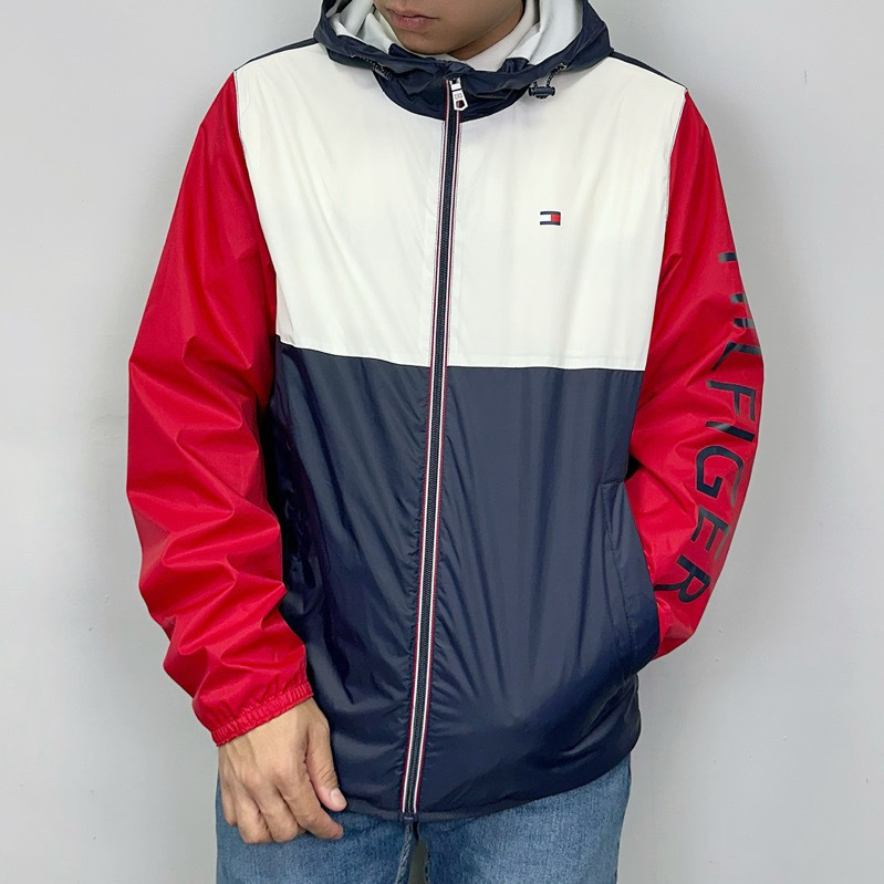 Tommy Hilfiger 拼接撞色 手臂字母 防風外套 連帽外套