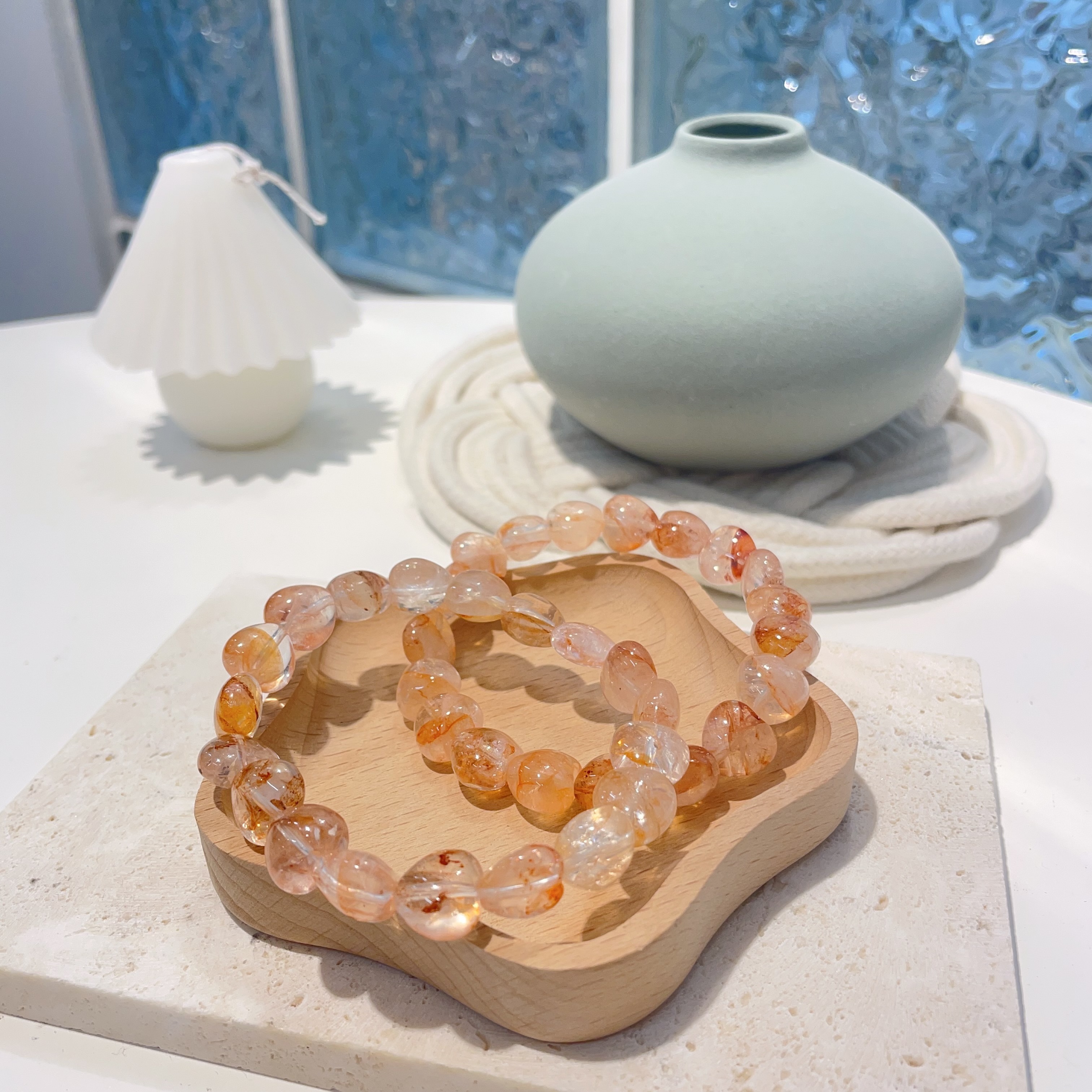 紅膠花心心手串 11mm