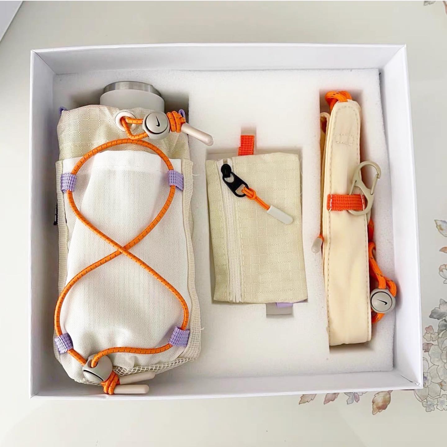 NIKE「夏日俱全」保溫杯套裝 米白色