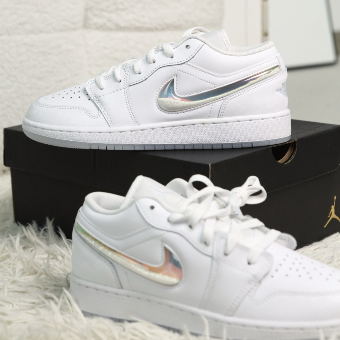 Nike Air Jordan 1 Low "Glitter Swoosh" 星空流沙白 AJ1 低筒