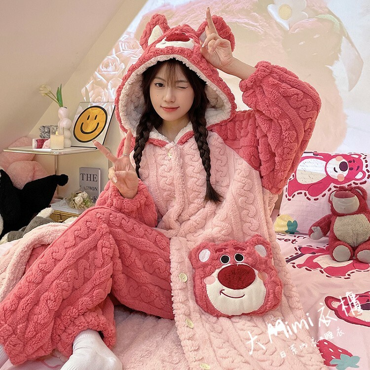 🔥暖呼呼系列-草莓熊法蘭絨睡袍+褲子