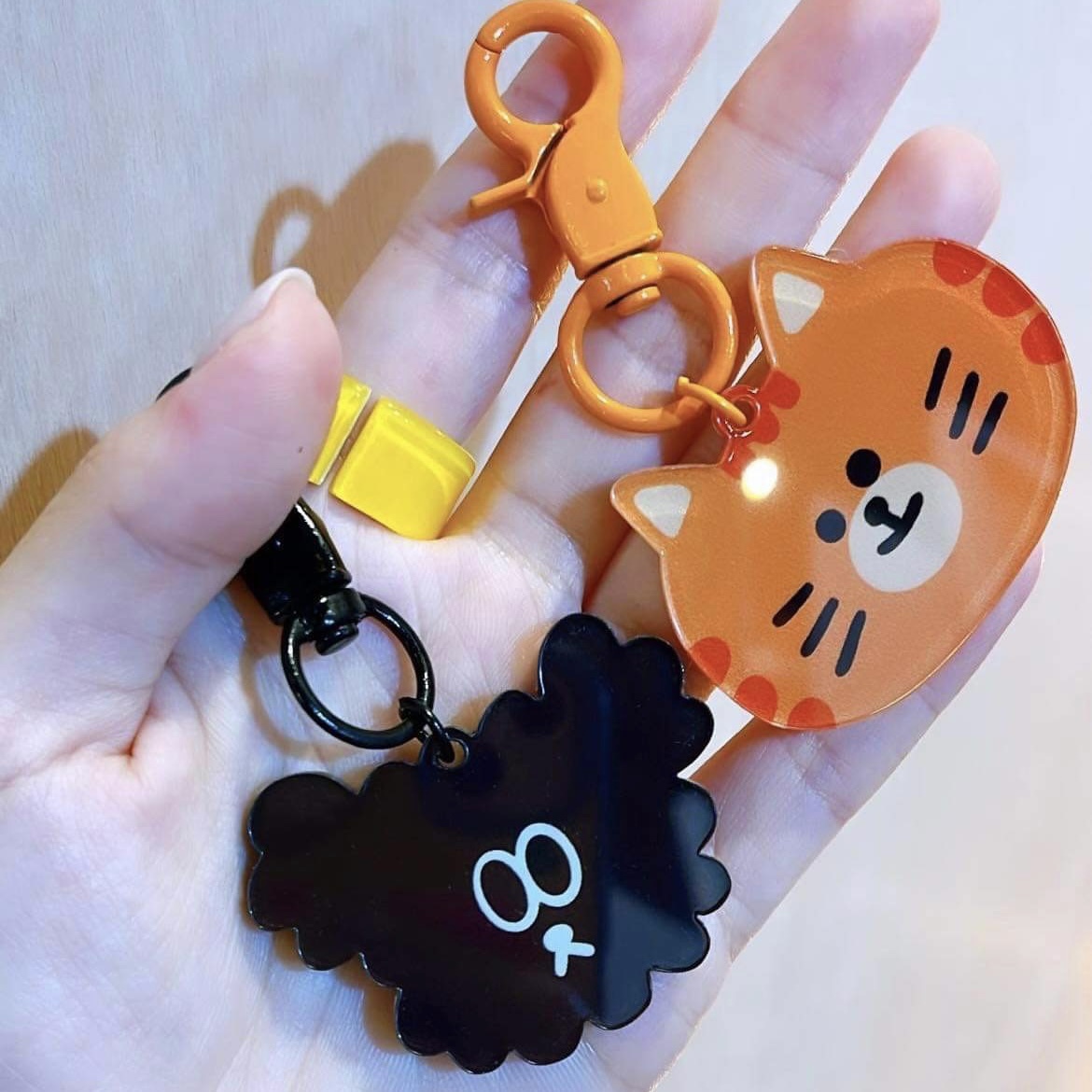貓貓 壓克力吊飾 造型鑰匙圈｜ 微醺斑比