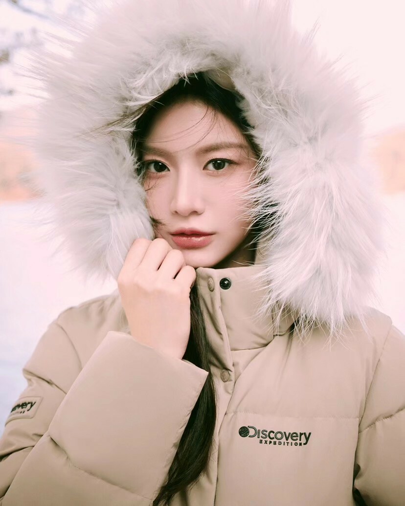 Discovery Expedition 高允貞 保暖 發現探索 長版 羽絨外套 DEC