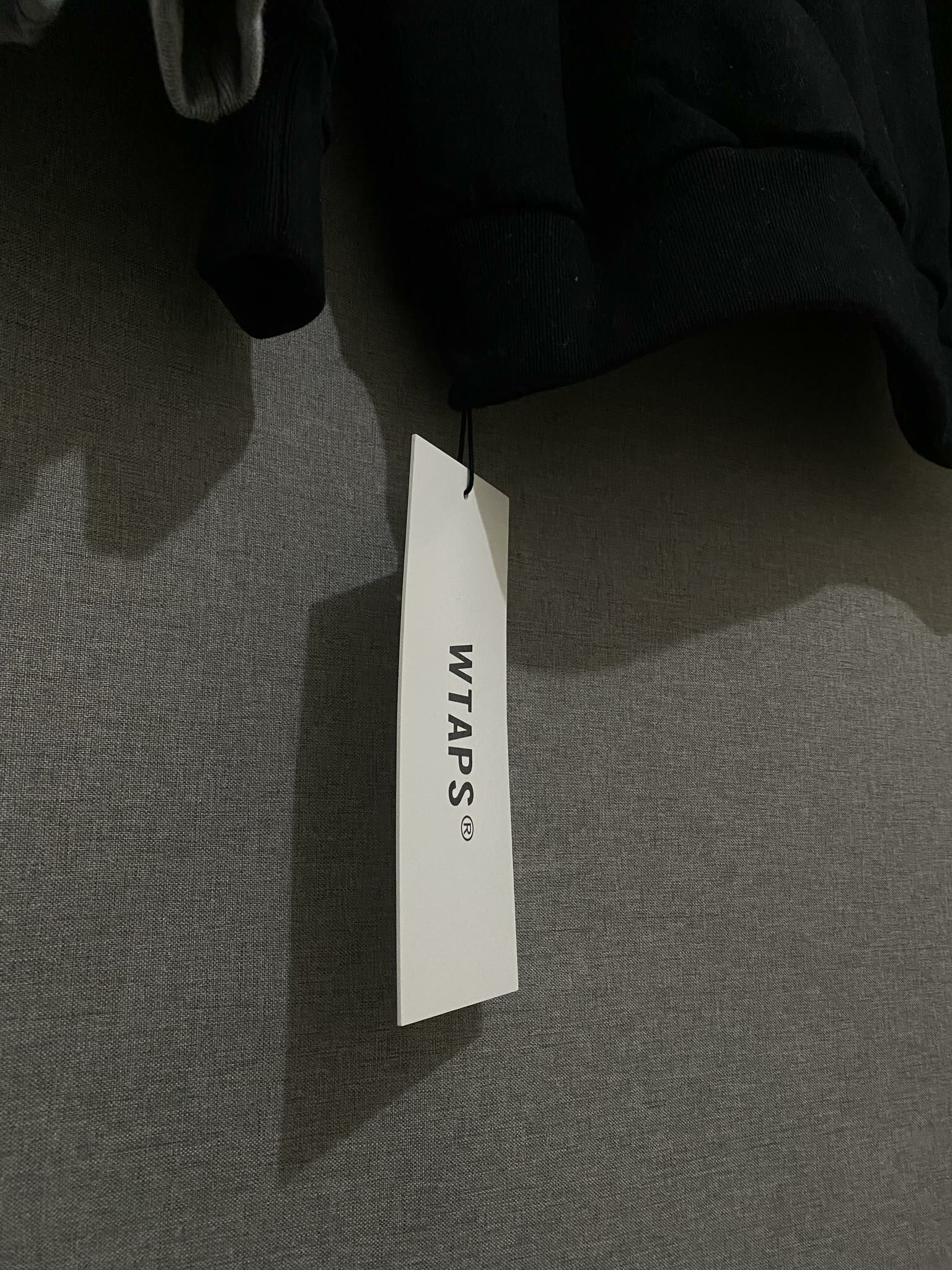 現貨- WTAPS 22AW CROSS BONE HOODIE 骨頭帽踢黑/ 灰222ATDT-H