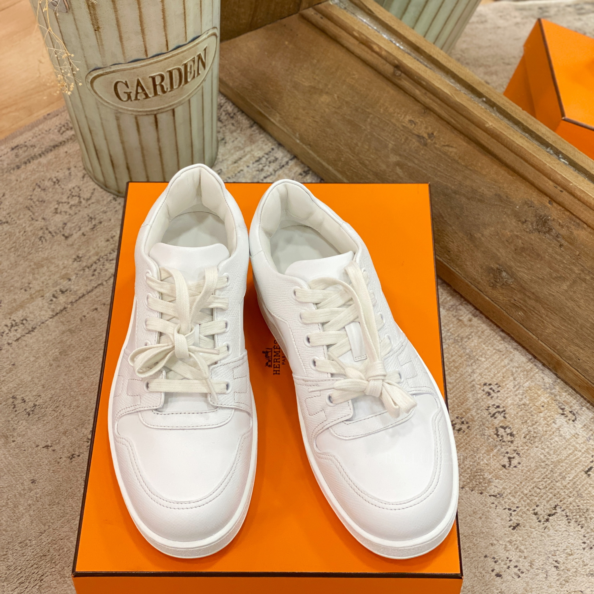 Unused] Hermes sneaker 37.5 white