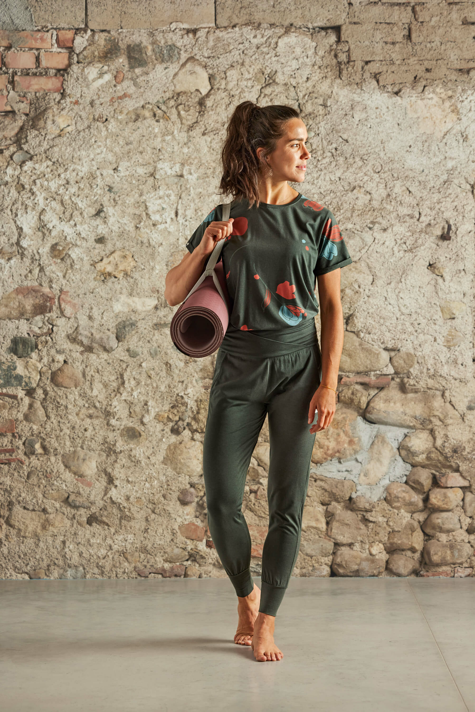 【MALOJA】女排汗透氣縮口長褲 / 23MA36186-[森林綠、典雅綠、黑]