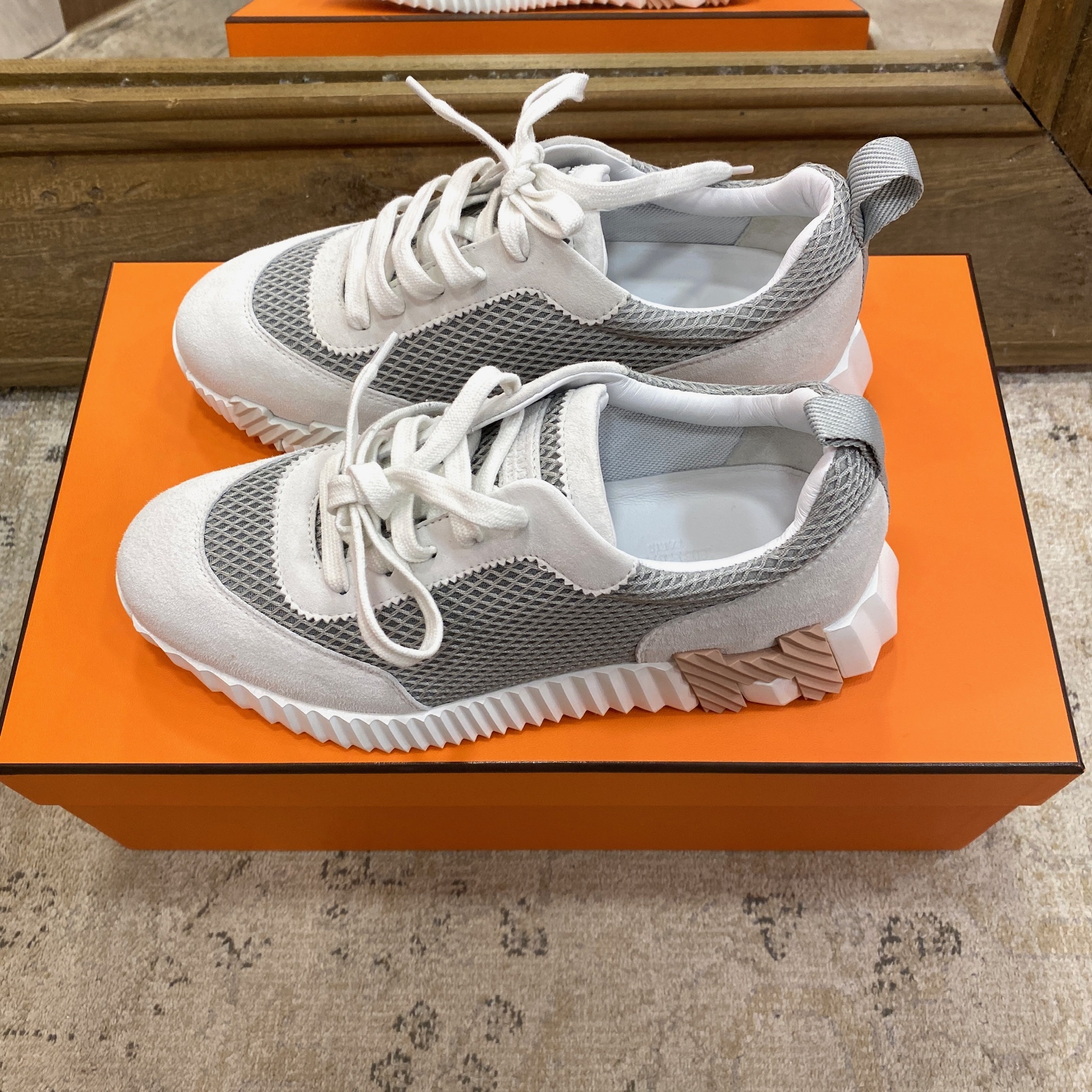 Unused] Hermes femme bouncing sneakers 36.5 gris lu