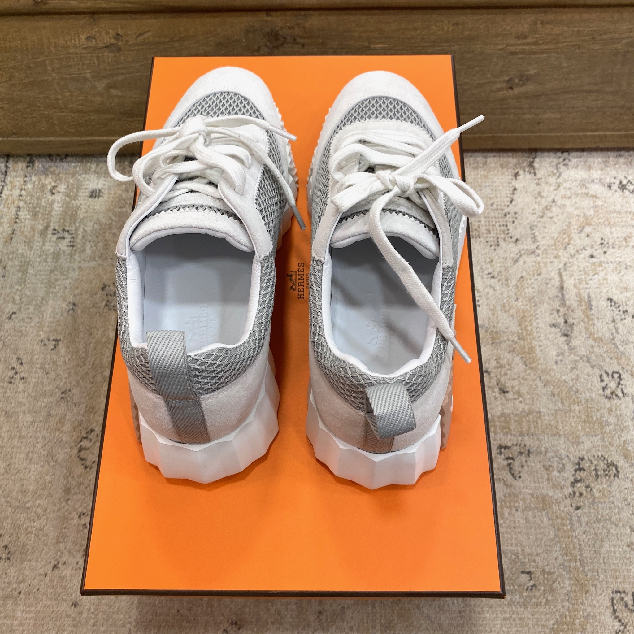 Unused] Hermes femme bouncing sneakers 36.5 gris lu