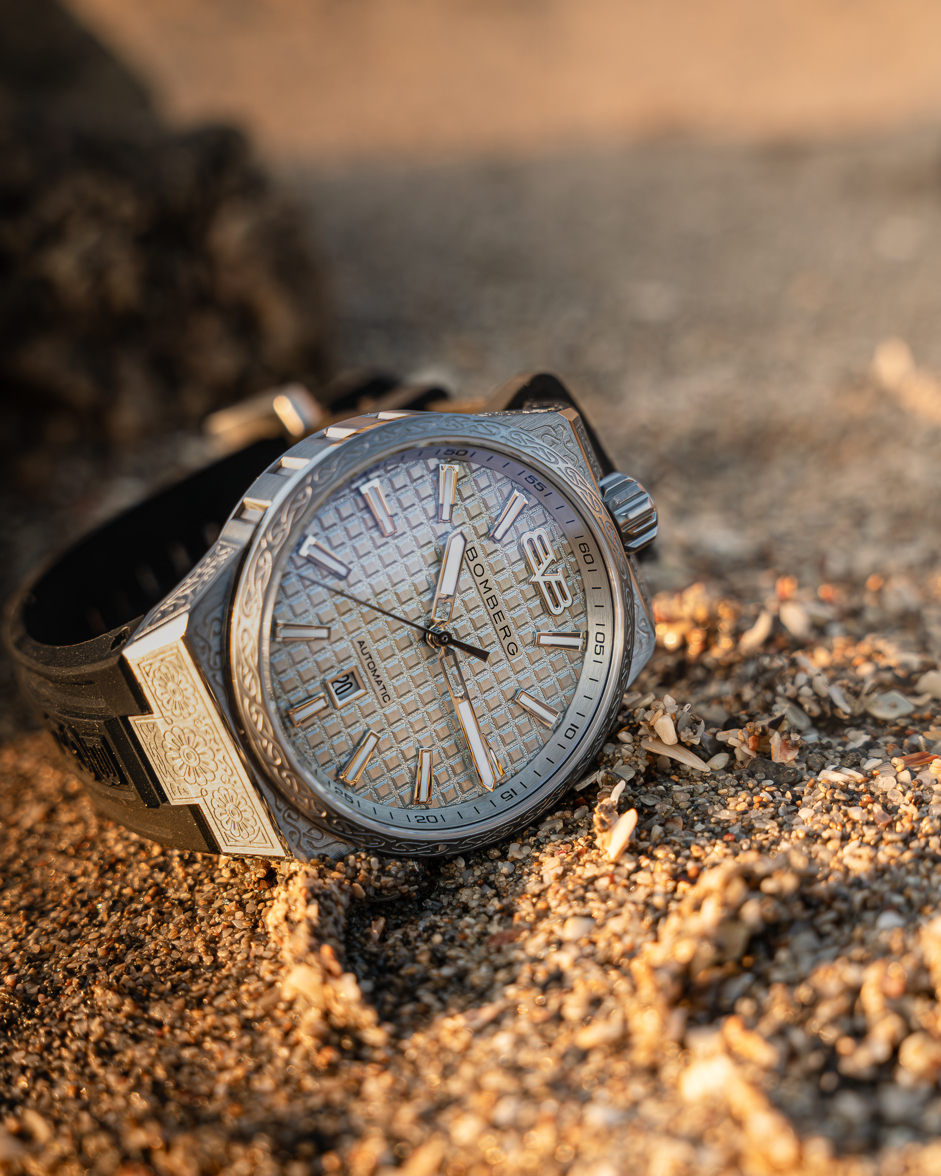 BOMBERG BOLT-68 NEO 自動機械大都會系列 BORA BORA