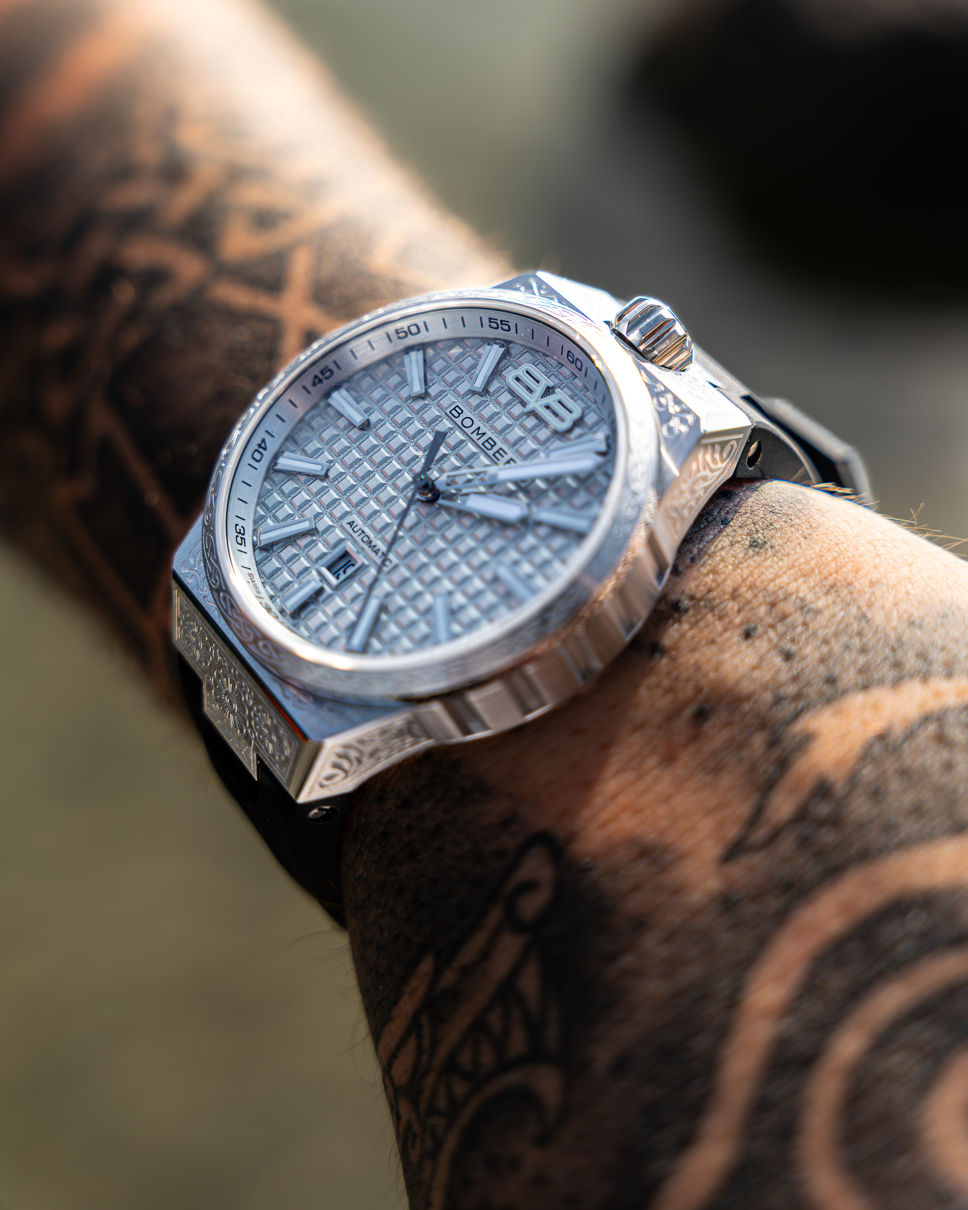 BOMBERG BOLT-68 NEO 自動機械大都會系列 BORA BORA