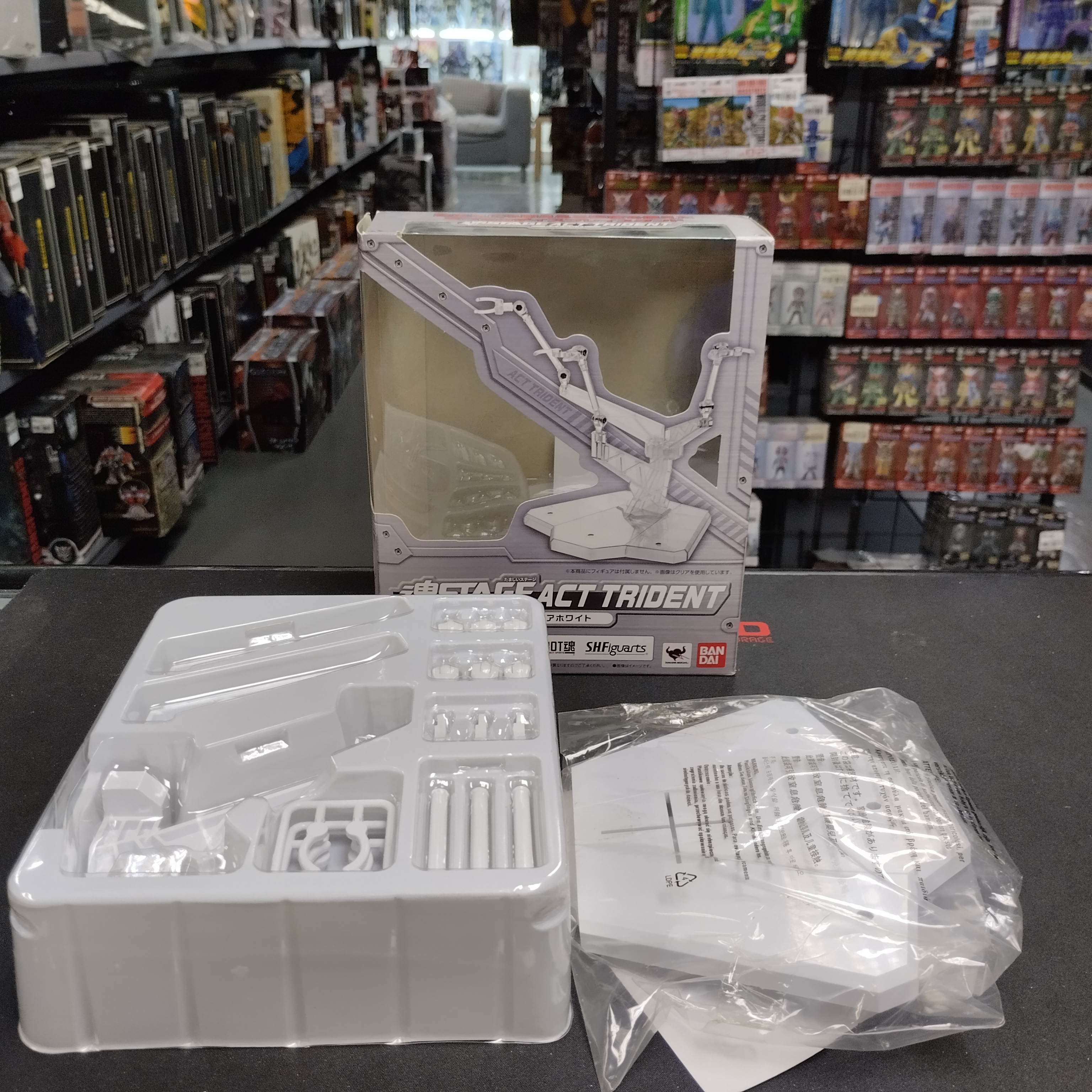 寄賣-其它-Tamashii Stage ACT TRIDENT Pure White