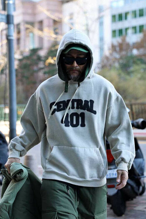 中央着色拉絨連帽T恤