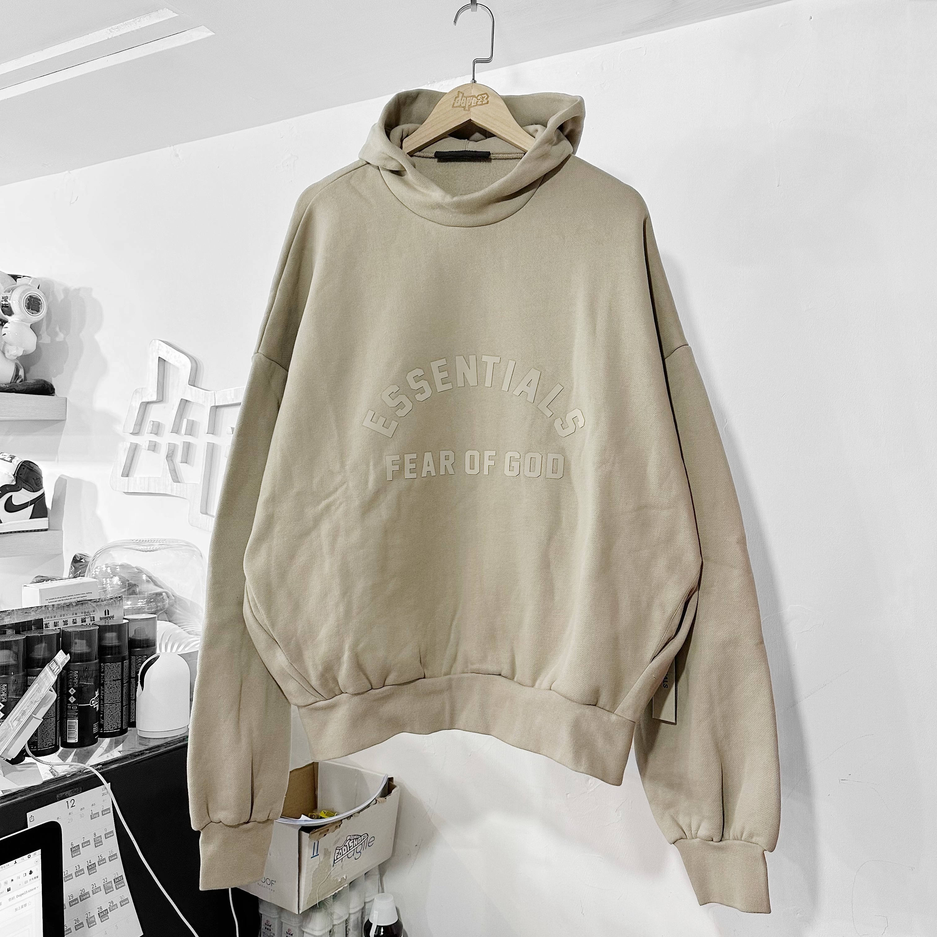 Fear Of God Essentials SS23 The Dusty Beige Collection Hoodie  Dusty Beige  卡其色