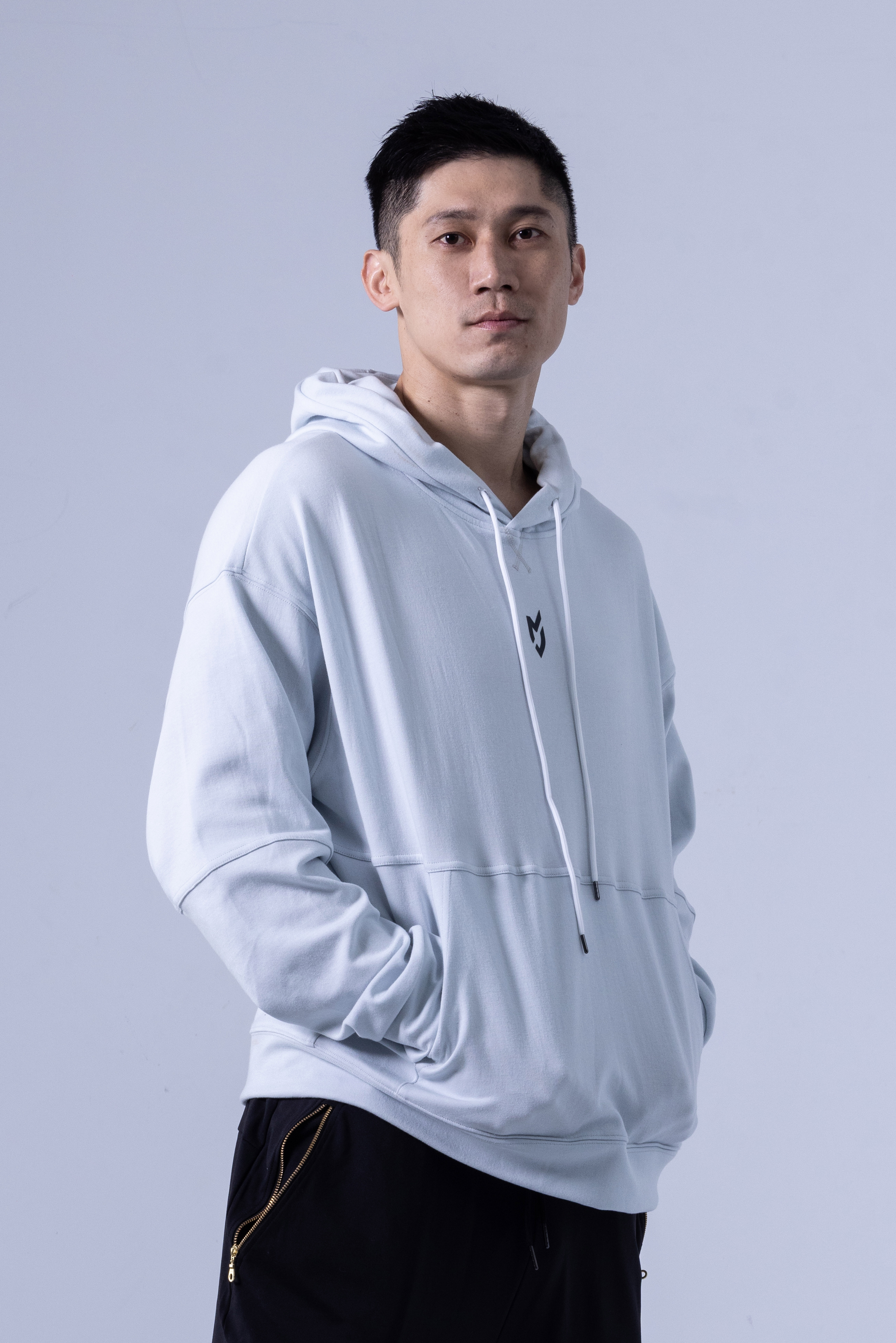MJC中性版雙機能落肩帽T(白)