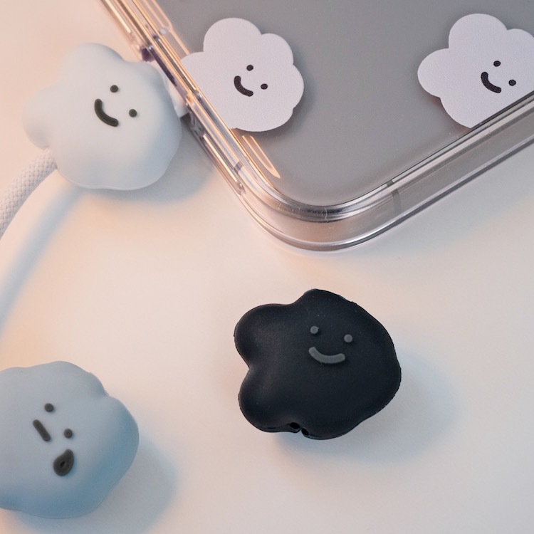 還有隱藏版的 EMO 🖤  限量販售!