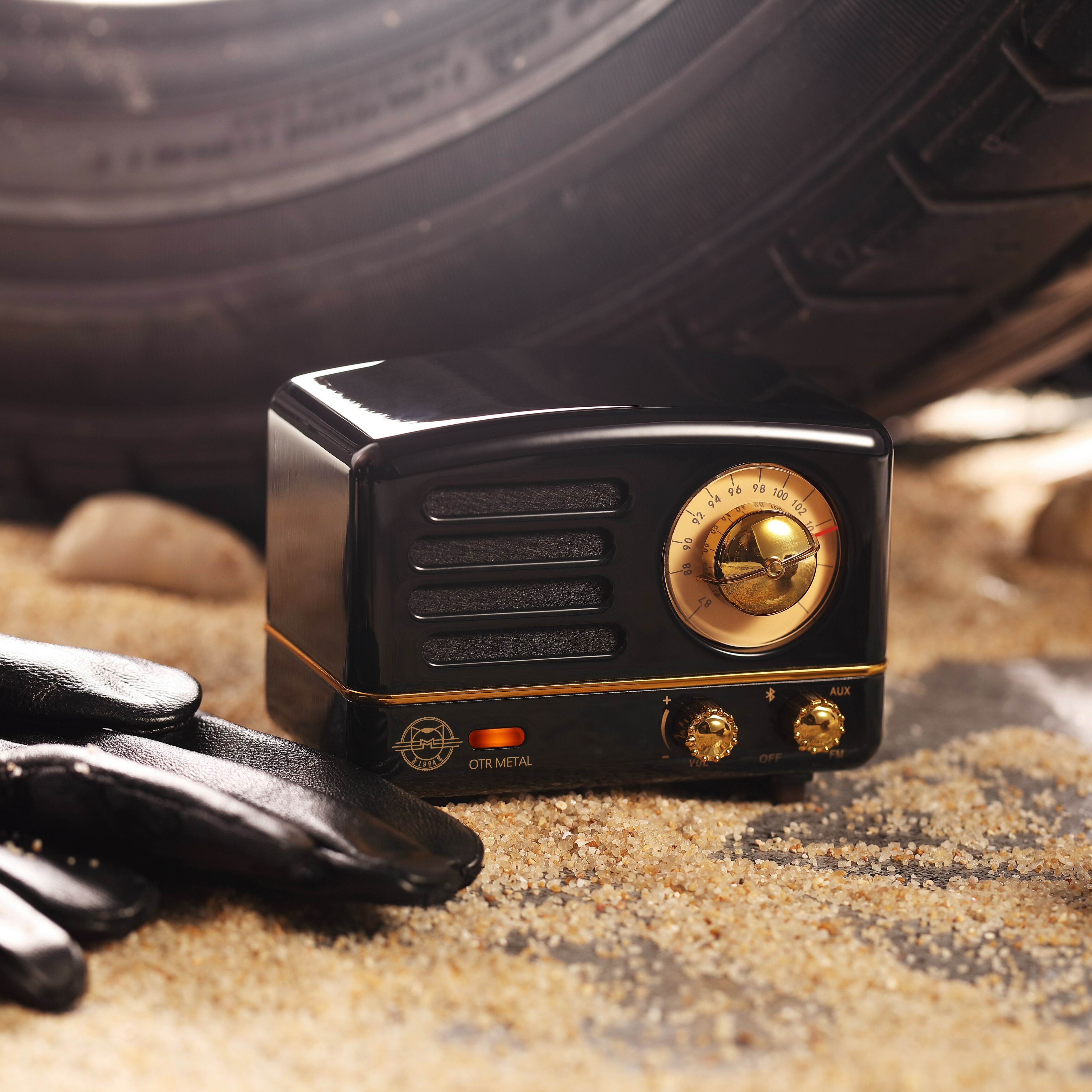 【陳列品】Muzen Audio OTR Metal 經典復刻藍牙音響收音機 - 黑色