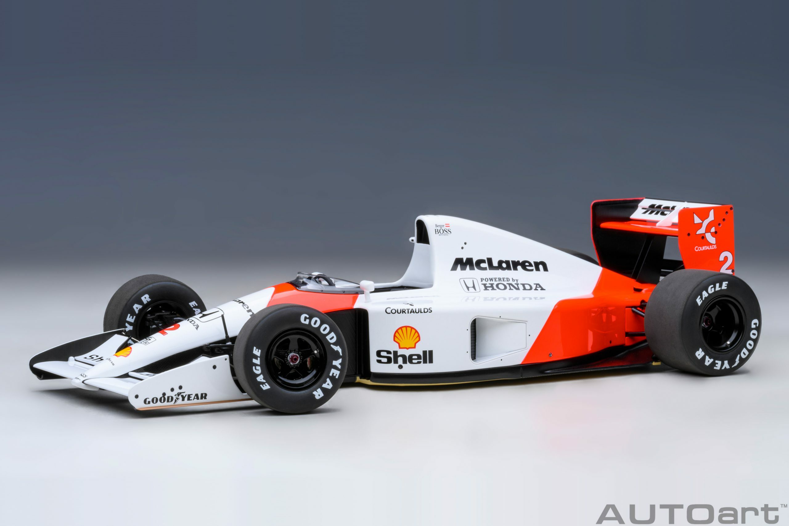 1/18 AUTOART McLaren Honda MP4/6 1991 #2 (with McLaren logo) (89151)