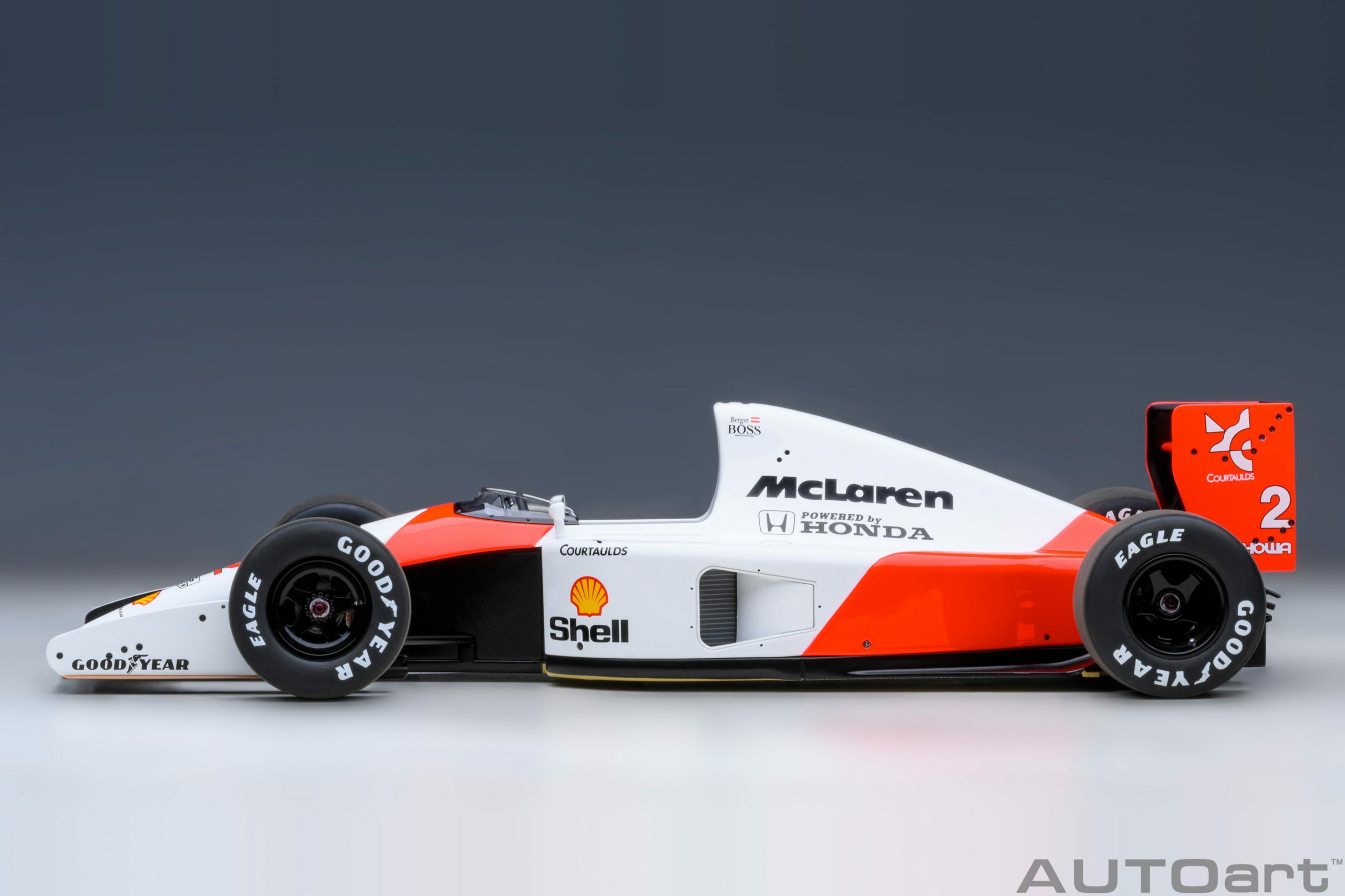 1/18 AUTOART McLaren Honda MP4/6 1991 #2 (with McLaren logo) (89151)
